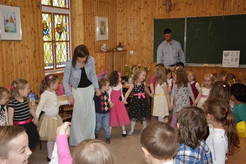 Polska Parafia Katolicka Monachium 1852014 Dzień Matki W Przedszkolu Spo Im Jana Pawła Ii 6467